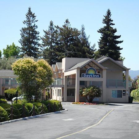 Days Inn By Wyndham Redwood City Exterior foto